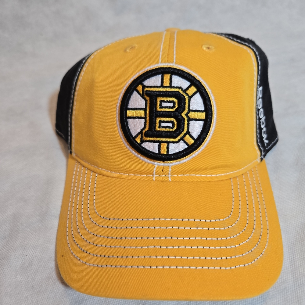 NEW Boston Bruins Reebok Gold / Side Logo Hat Cap Snapback Adjustable